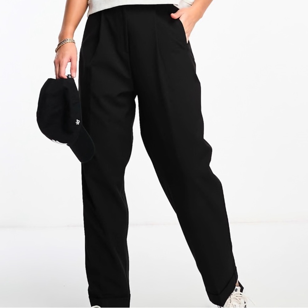 ASOS DESIGN Tall tapered tailored pant with turn up hem in black